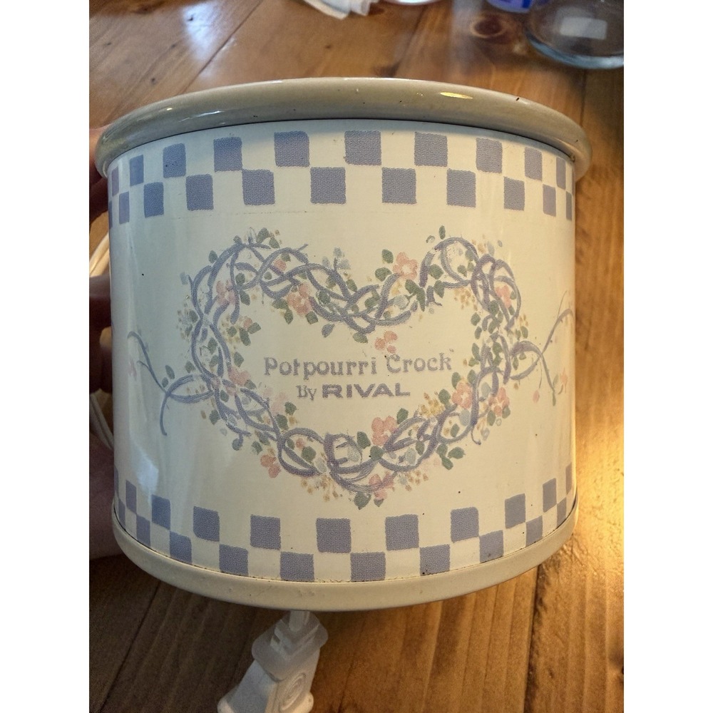 Vintage 1988 Rival Potpourri Crock Blue Heart Electric Simmer Pot 3206 W/ Box
